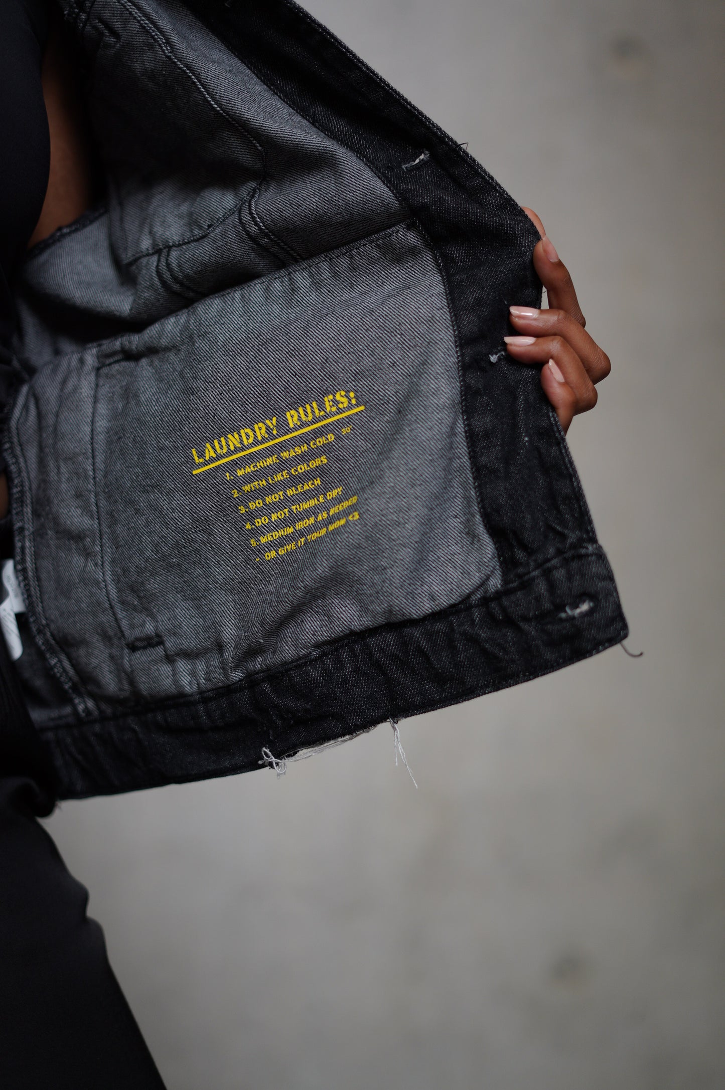 PROPERTY OF MEMORIES DENIMJACKET - BLACK