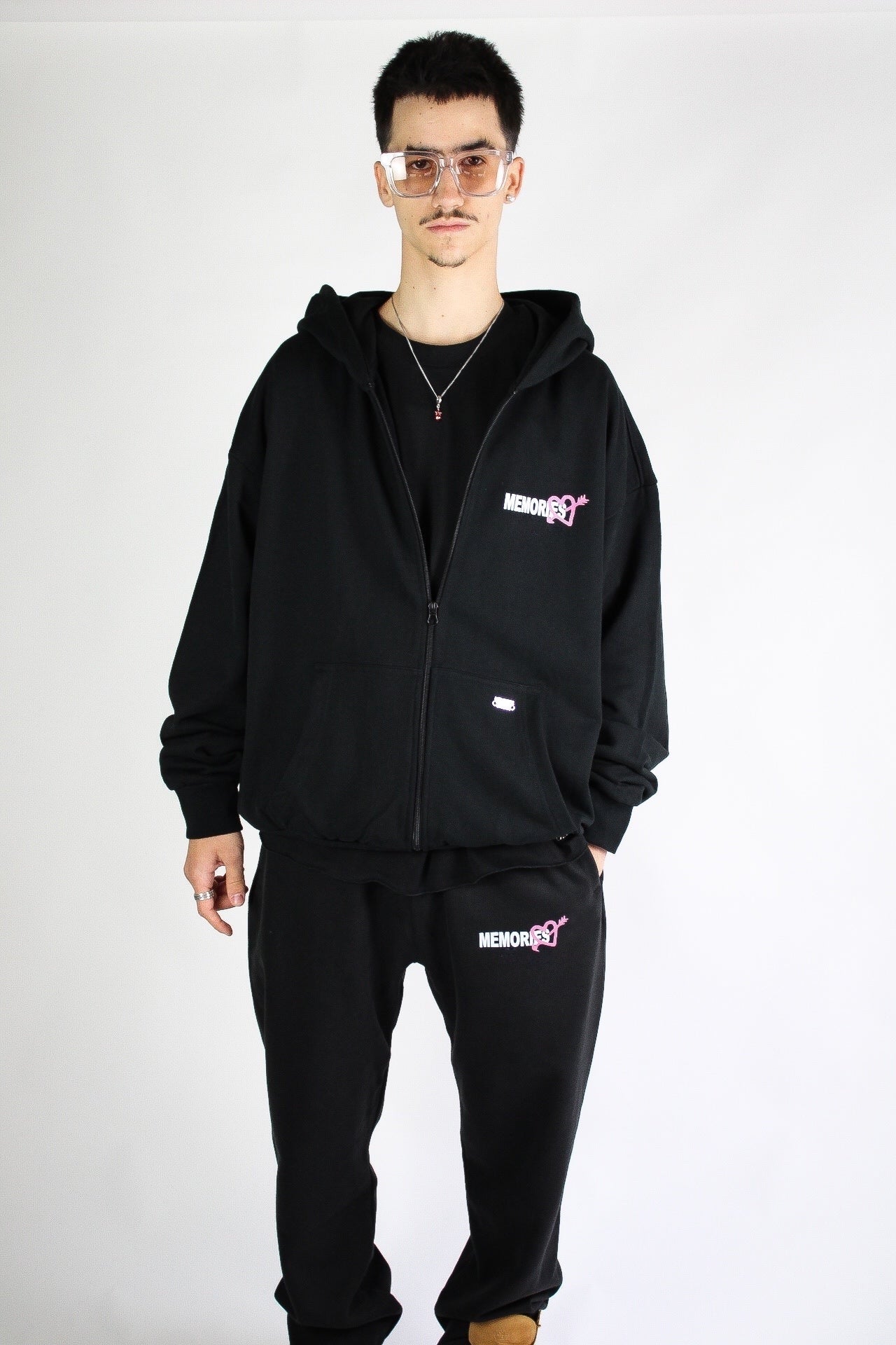 LATE NIGHT TALKS ZIP HOODIE - BLACK
