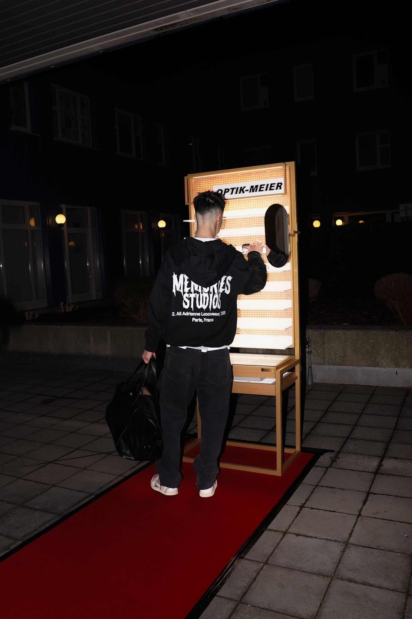 BREAKFAST IN PARIS HOODIE - BLACK