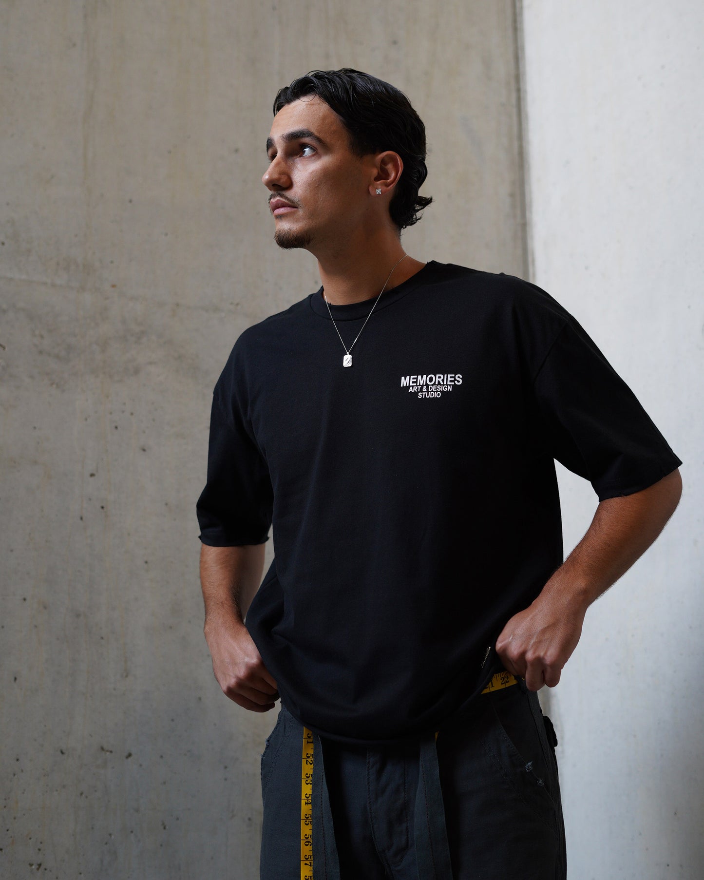 ONE LIFE TEE - BLACK GREEN
