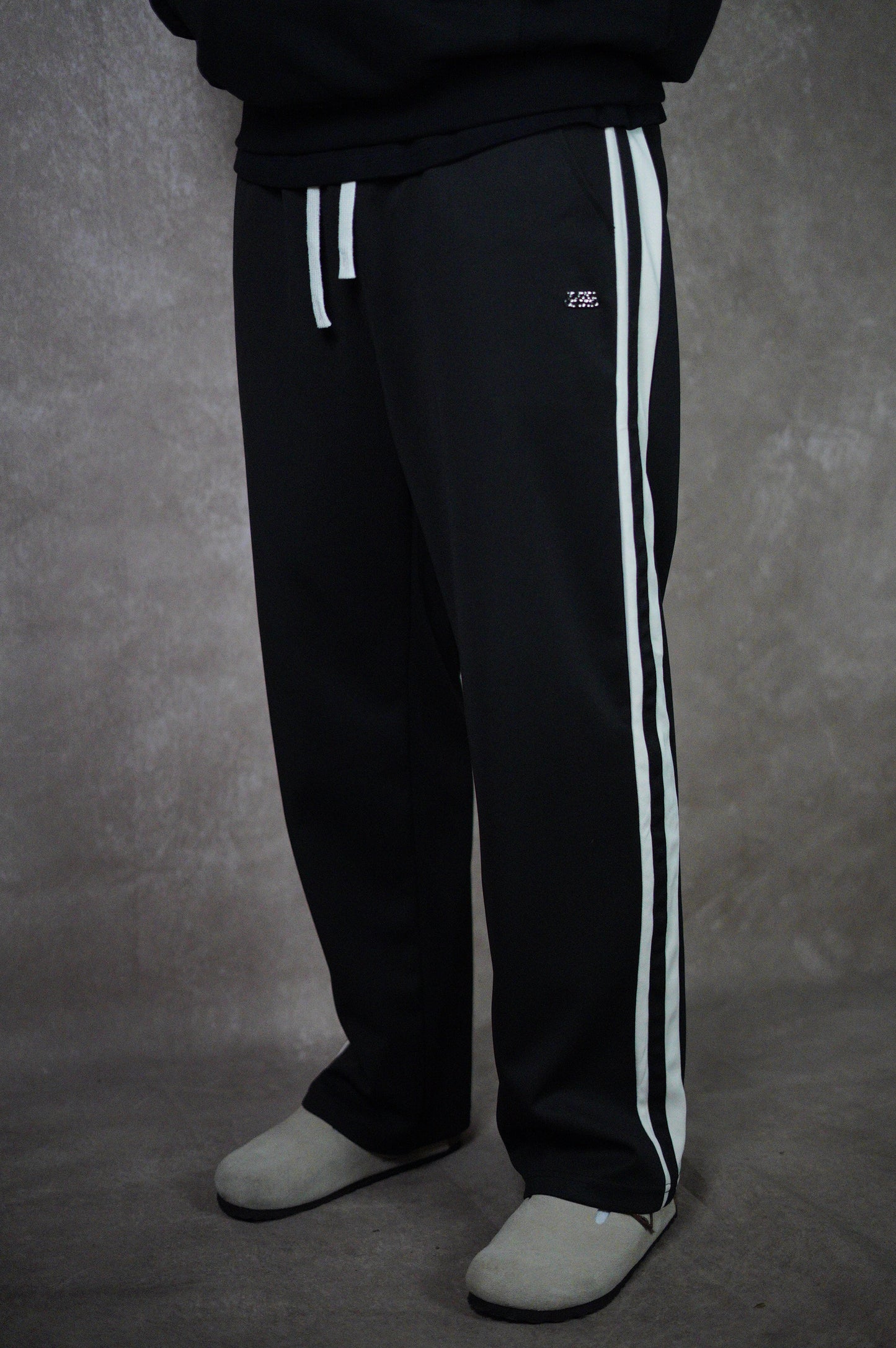 TOKYO TRACKPANTS - BLACK