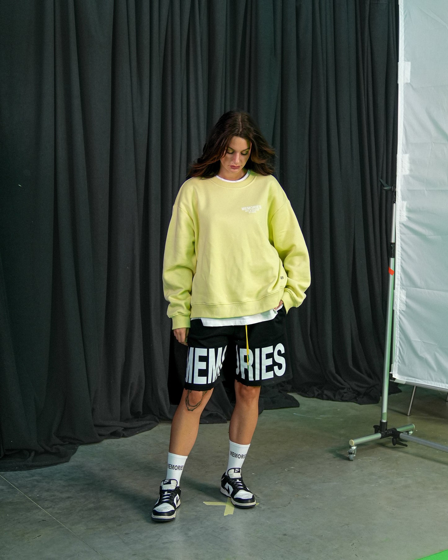 MEMORIES ESSENTIALS SWEATER - YELLOW