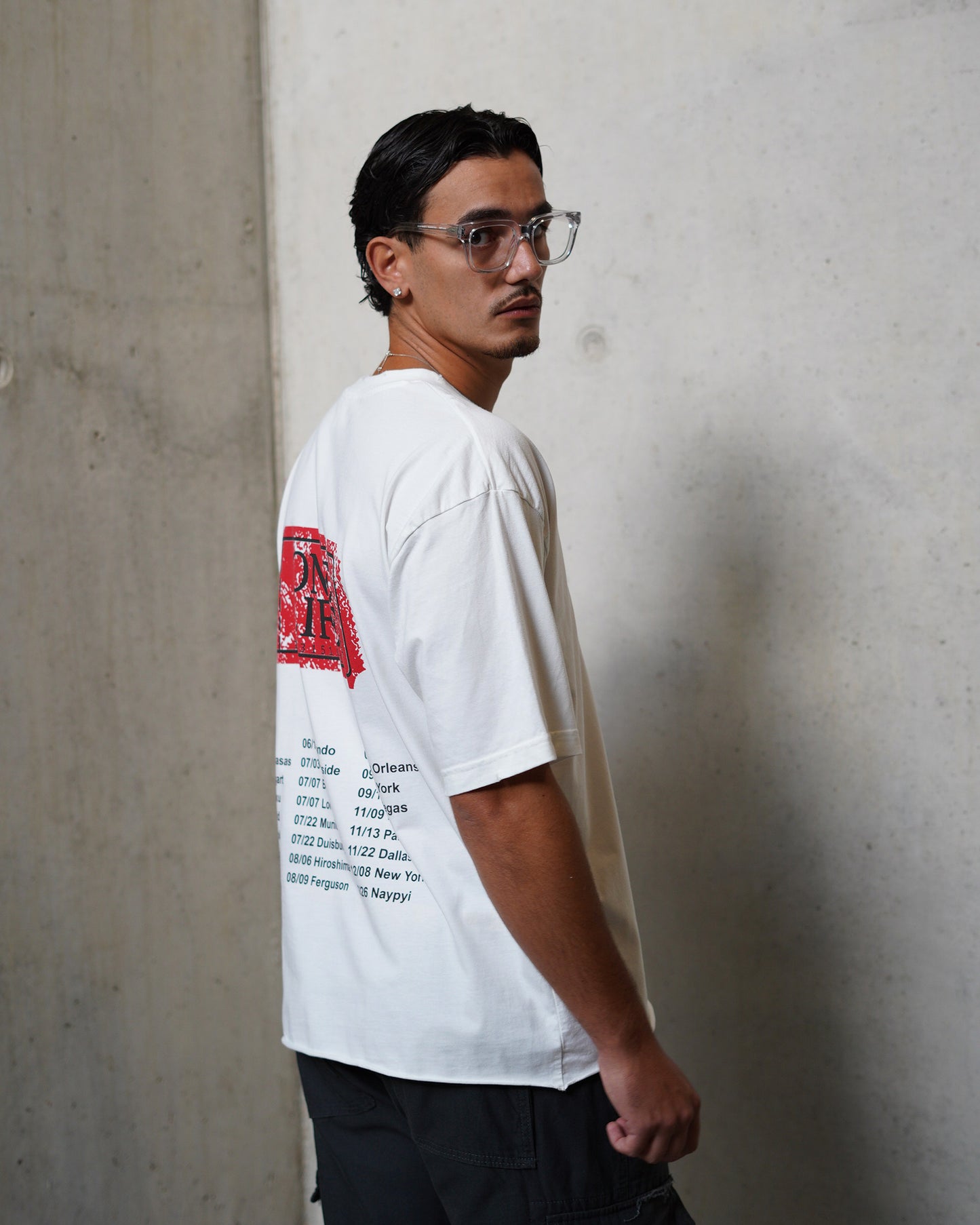 ONE LIFEE TEE - RED WHITE