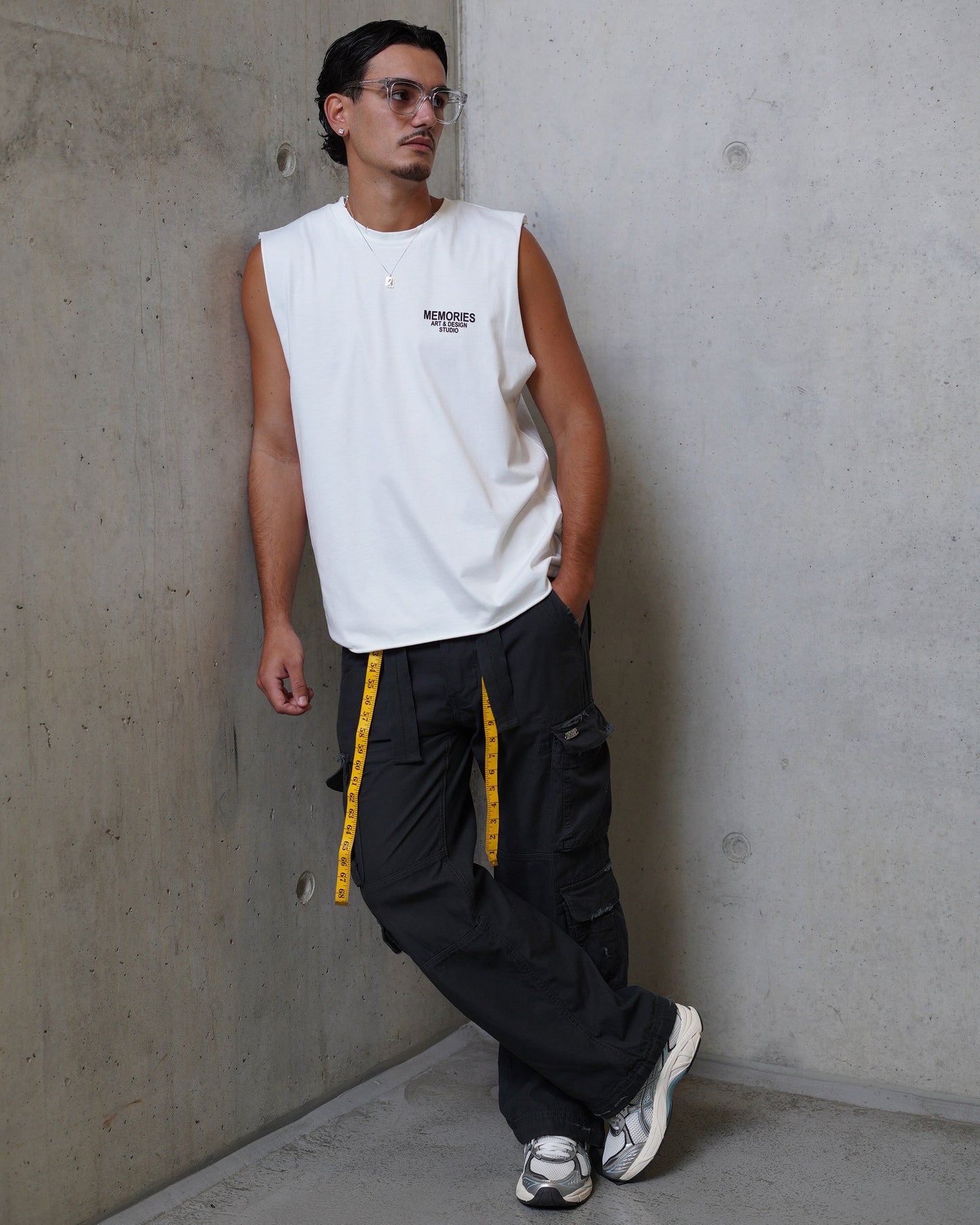 ONE LIFE TANK - WHITE RED