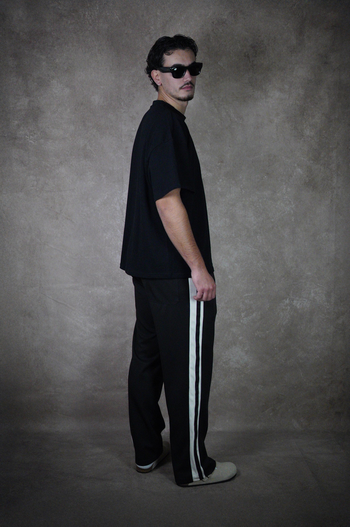TOKYO TRACKPANTS - BLACK